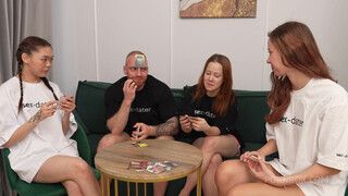 Русская гимнастка Nicole Murkovski продула в карты Мартину и он выебал ее анал при подружках